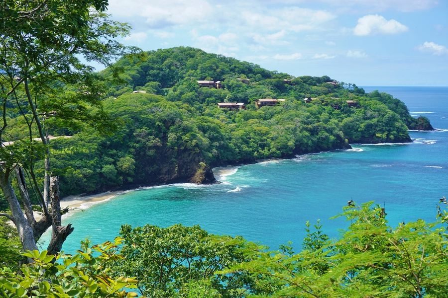 COSTA RICAN KANSALLISPUISTOT JA VILLI LUONTO
